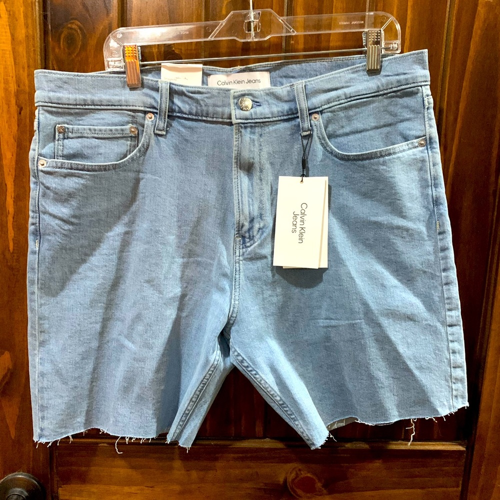 NWT Men Shorts